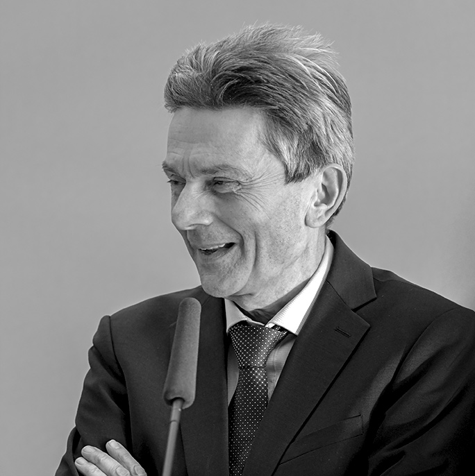 rolf muetzenich